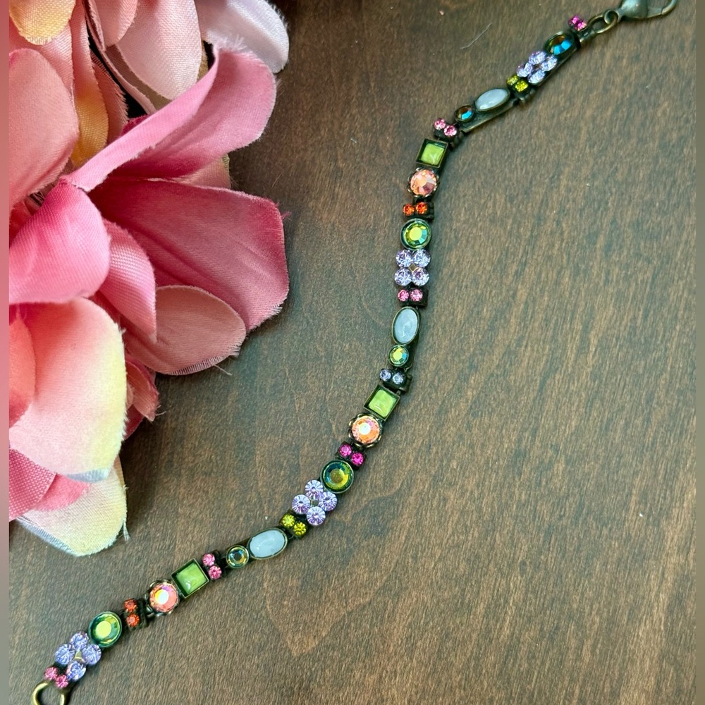 Lovely Sorrelli Vintage Handcrafted Line Bracelet